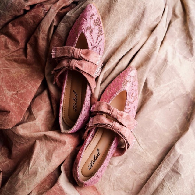 Ittaherl curated x eddy betty lacey lace pointt size 37