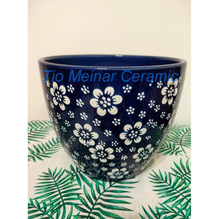 Pot Bunga Keramik Cina Dark Blue Motif Sun Flower Timbul Size M Store_Best1