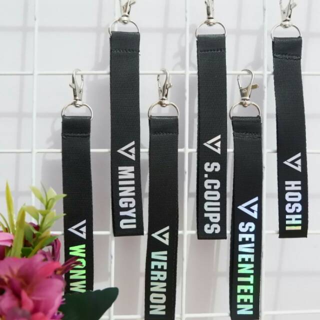 

Strap Lanyard Hologram SEVENTEEN