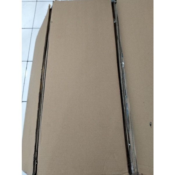 KARDUS LEMBARAN  BEKAS TEBAL P80CM X L33CM