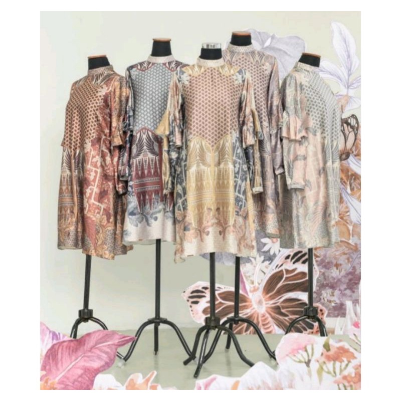 Preloved Celebes Tunic Wearingklamby