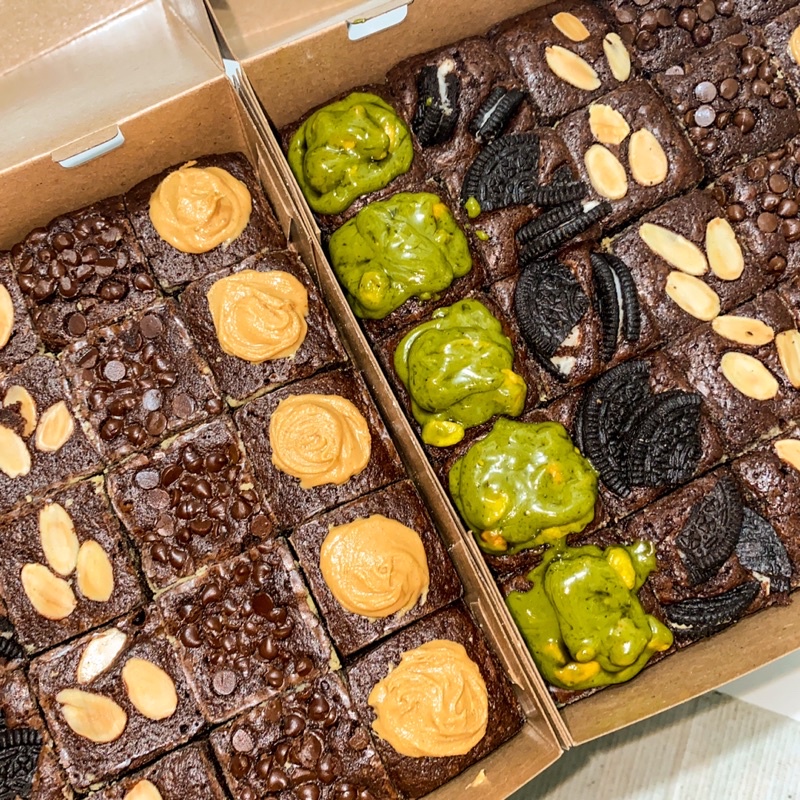 

gwudbrownie-HAMPERS LEBARAN MURAH/BROWNIES MIX 4 RASA/BRONIS COKLAT