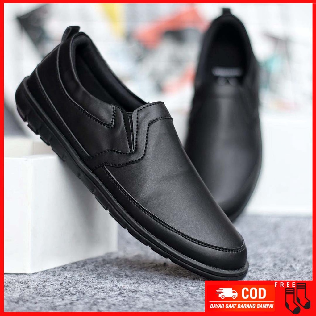 MOLK|Sepatu Casual Kasual Slip On Pria Trendy Kulit Sintetik Asli Original Slop Selop Santai Pantofel Pria Hitam