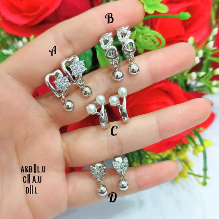 Anting TITANIUM Jepit Dewasa Permata Zircon Gold dan Silver perhiasan Wanita (COD)