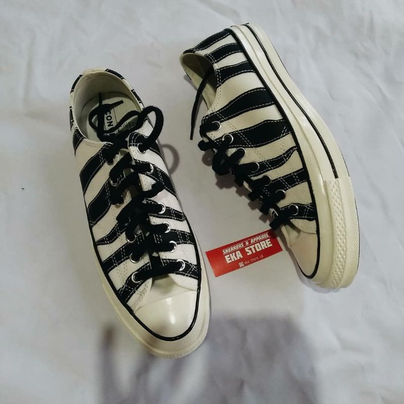 SEPATU SNEAKERS CONVERSE CT 70s LOW HACKED ARCHIVE EGRET BLACK 168906C ORIGINAL