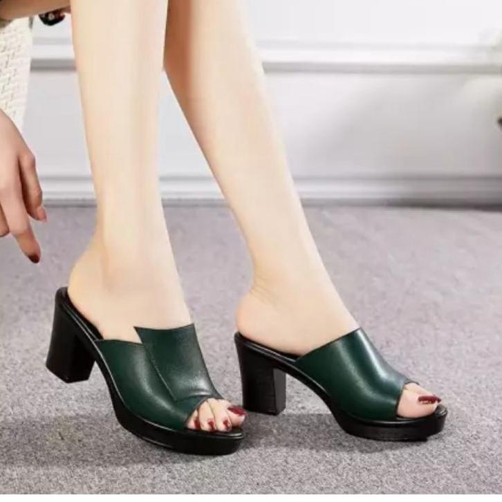 Terlaris.. Sepatu Heels tumit/sendal heels bahan kulit sapi asli (elegan)