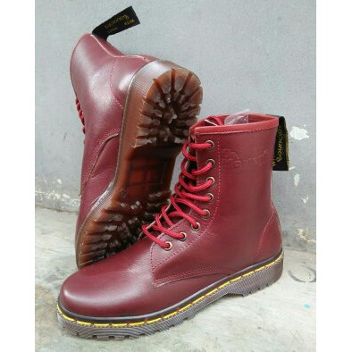 sepatu docmart cw / wanita