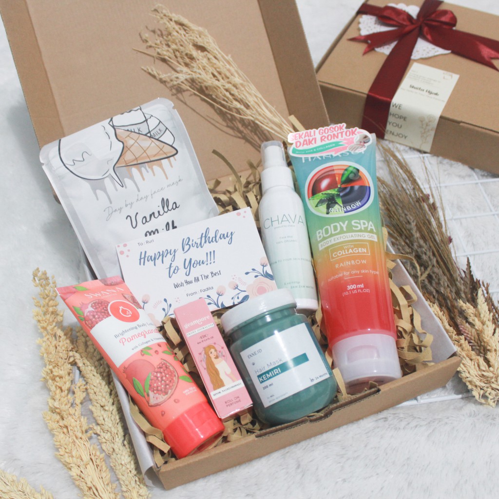 Hampers Kado Ulang Tahun Hadiah Wisuda Cewek Paket Skincare Gift Box