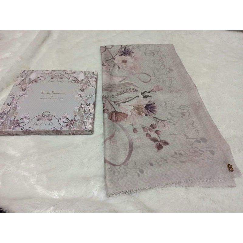 Preloved Buttonscarves the Nada series "Dis" (100% Original)