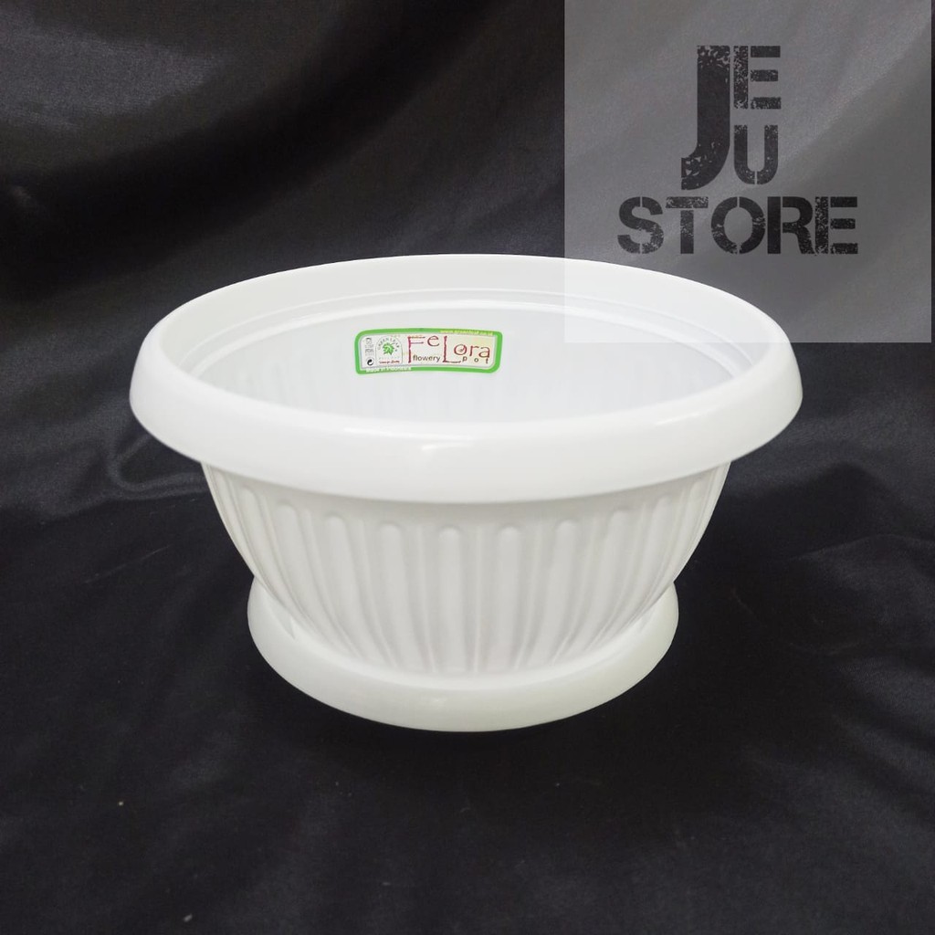 Pot Kembang Tanaman + Tatakan 20cm Green Leaf 6820 Putih (2 Pcs)