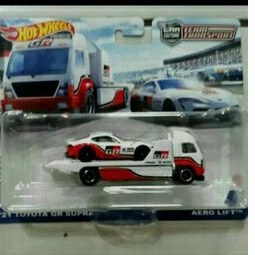 Hotwheels Team Transport Toyota GR Supra - Aero Lift