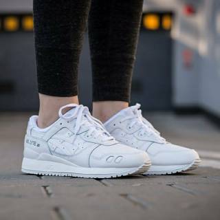 asics gel lyte white
