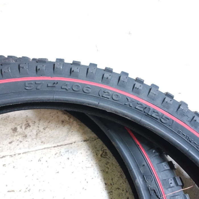 Ban luar sepeda 20 x 2.125 Deli Tire Red Strike- 2bh