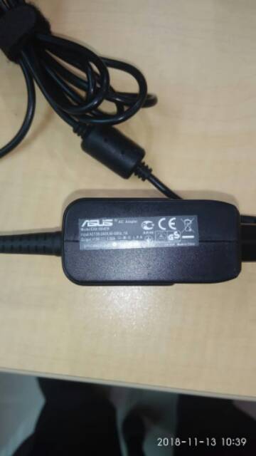 Jual charger adaptor asus eeepc 19V 1.58A soket kecil
