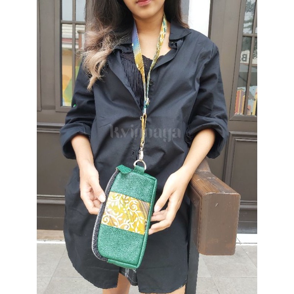 Hanging wallet kulit batik jogja