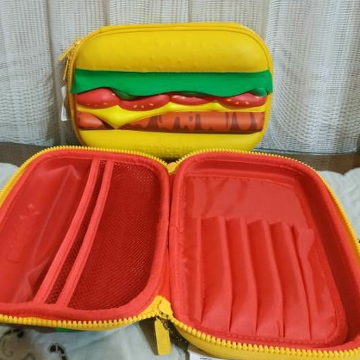 

SMIGGLE PENCIL CASE BURGER