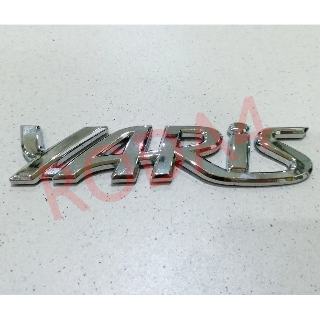 Emblem - Logo Tulisan Yaris Chrome