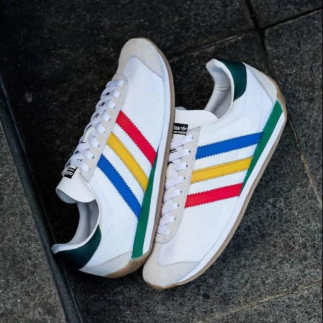 

Country White Multi Colour
