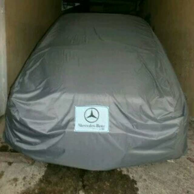 Selimut mobil sedan Mercedes-Benz