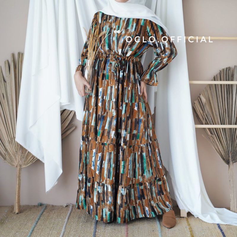 Lenika Dress by oclo