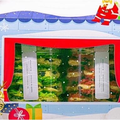 

CHRISTMAS HAMPERS 2021 ( GREEN TEA + RED VELVET ) DF161DSD