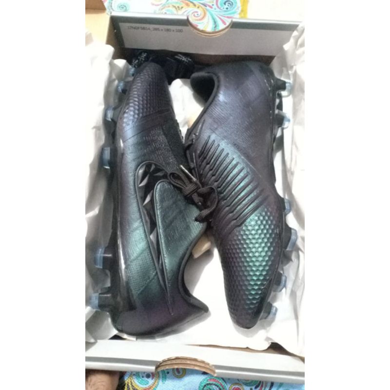 sepatu bola nike phantom venom elite
