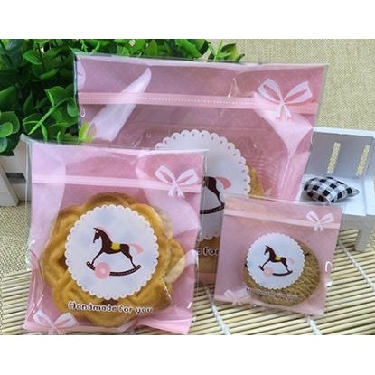 

Plastik Kue Makanan 7 X 7cm Kuda Pink Cookies Plastic