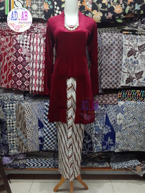 KEBAYA BLUDRU KUTUBARU PANJANG