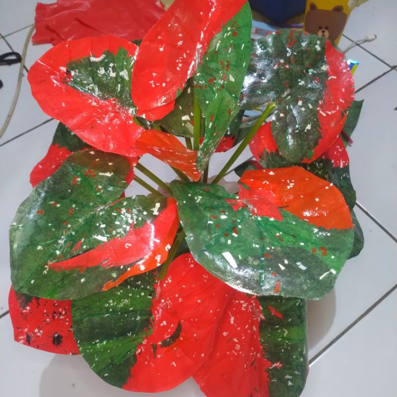 bunga keladi baret merah-hijau atifisial handmade