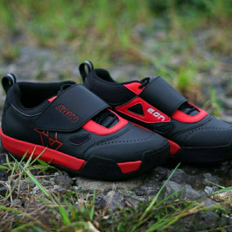 Sepatu sepeda avelio eon series shoes cyling MTB flat bike biru-merah-hitam