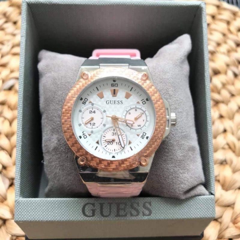 Jam Guess GWW1094L4 Diameter 3.8