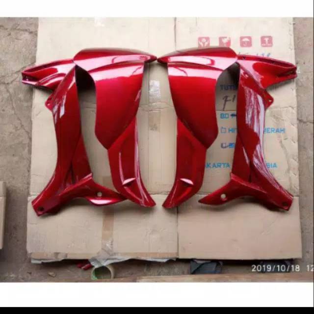 Sayap Jupiter lama/Jupiter z Burhan, merah