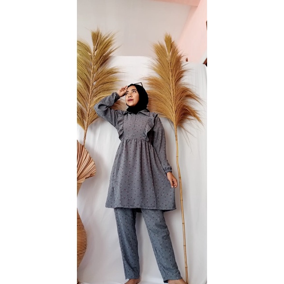 ONESET CRINKLE PREMIUM/SETELAN WANITA/SETELAN CRINKLE VIRAL/SETELAN WANITA KEKINIAN/SETELAN URAGIRI 