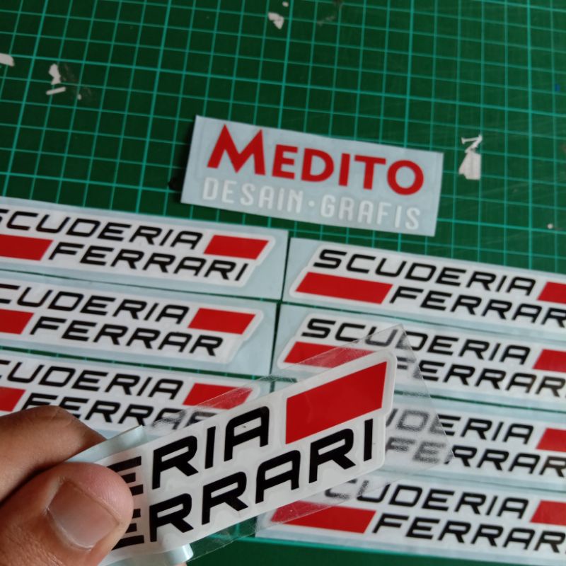 Sticker Cutting SCUDERIA FERRARI