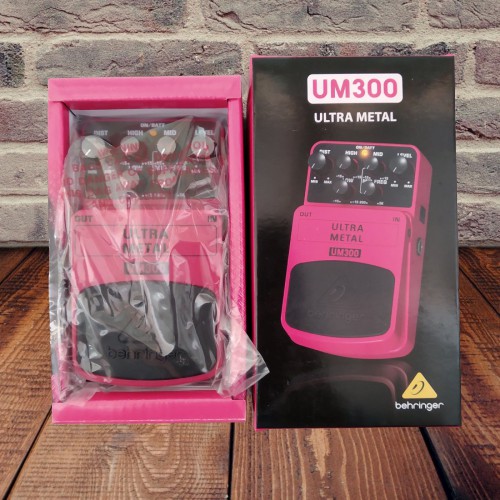 Efek Gitar Distorsi Behringer UM300 Ultra Metal Guitar Elektrik Distortion