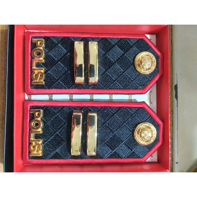 pangkat iptu pdu polri lis merah