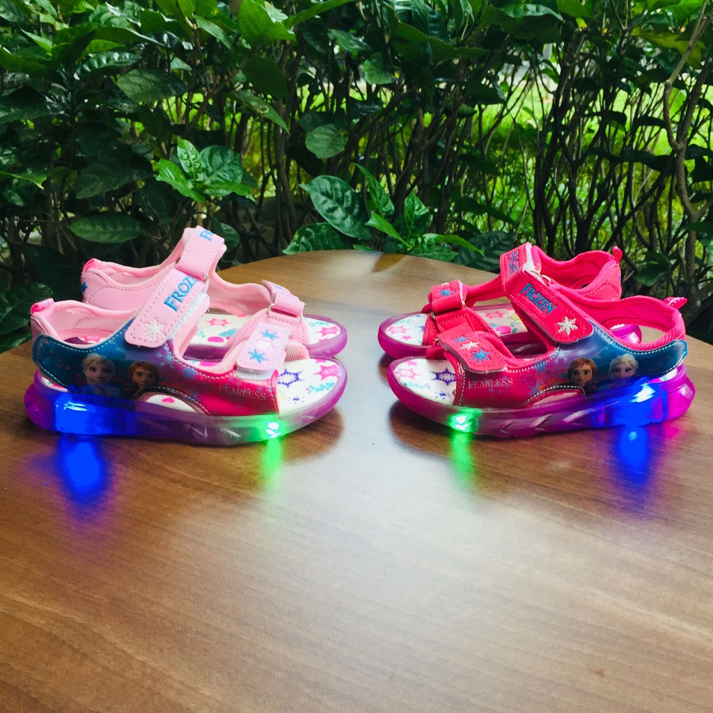 Sepatu Sandal Anak Perempuan Import / Frozen / Lampu LED / Fearless