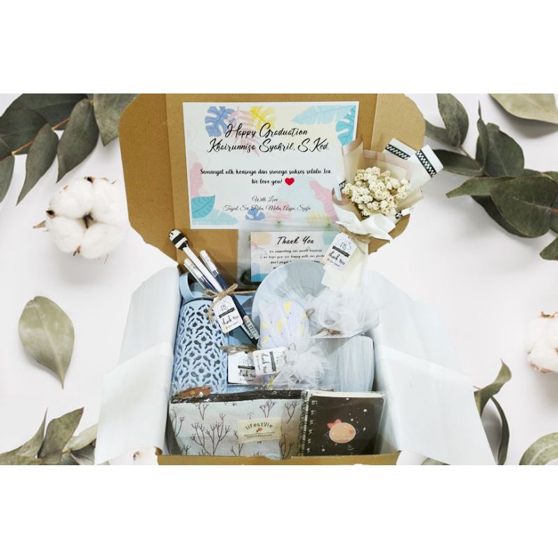 

Bingkisan Hampers Kado ulang tahun Alat Tulis Set Graduation Box Gift Box Stationery | kado natal | Hampers custom Hampers lebaran