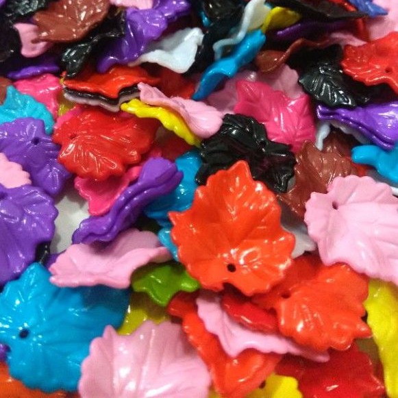 Mote akrilik daun anggur/50pcs