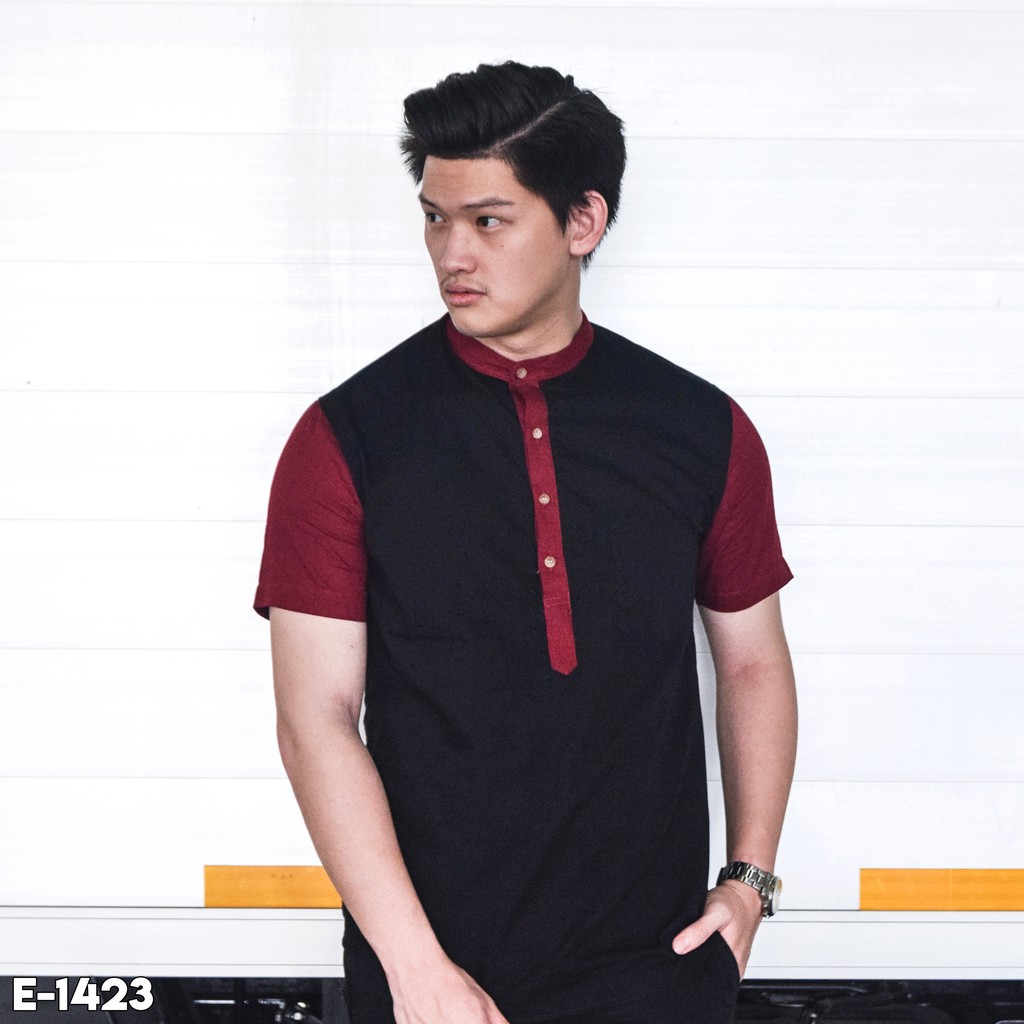Kemeja Koko Shanghai Lengan Pendek Hitam Kombinasi Maroon E-1423