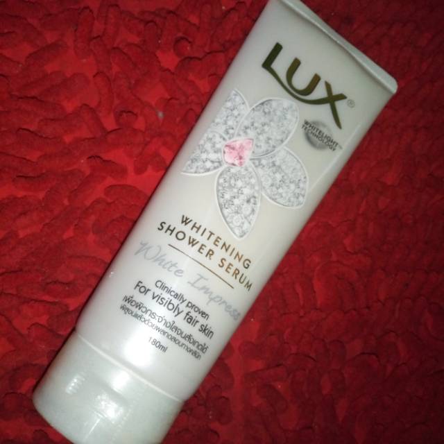 LUX WHITENING SERUM