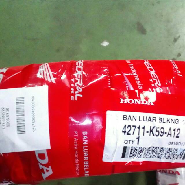 Ban tubeles luar belakang vario 125/150 esp ori AHM