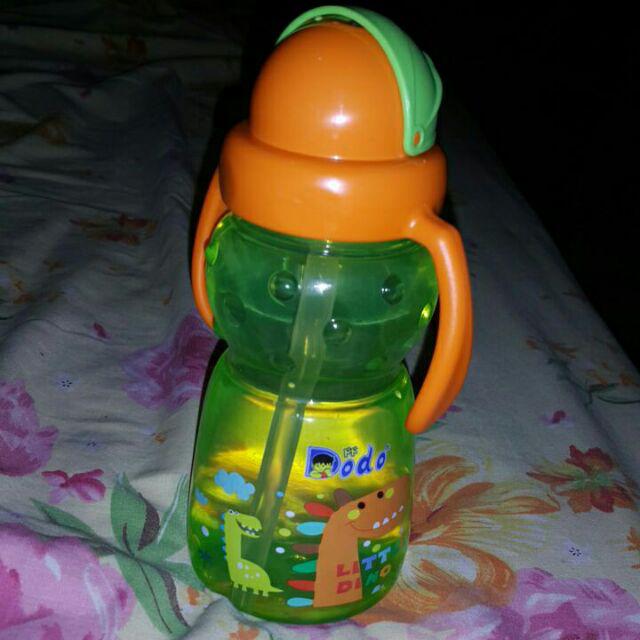 Botol Sedotan Anti Tumpah