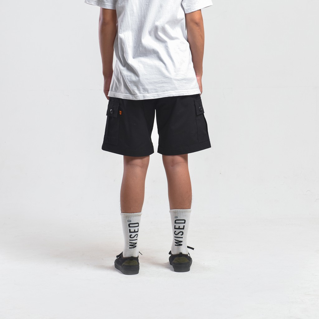 WISED | KOPS BLACK | SHORT CARGO PANTS