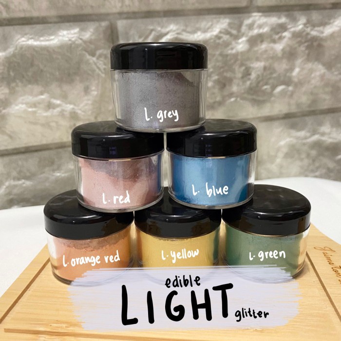 

LIGHT COLORFUL EDIBLE GLITTER 5 GR DEKORASI HIASAN KUE DAN MINUMAN KEKINIAN