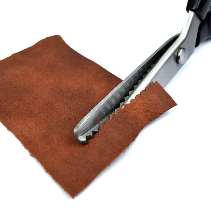 

CODE369 Pinking Shear/Gunting Zig Zag Size 9