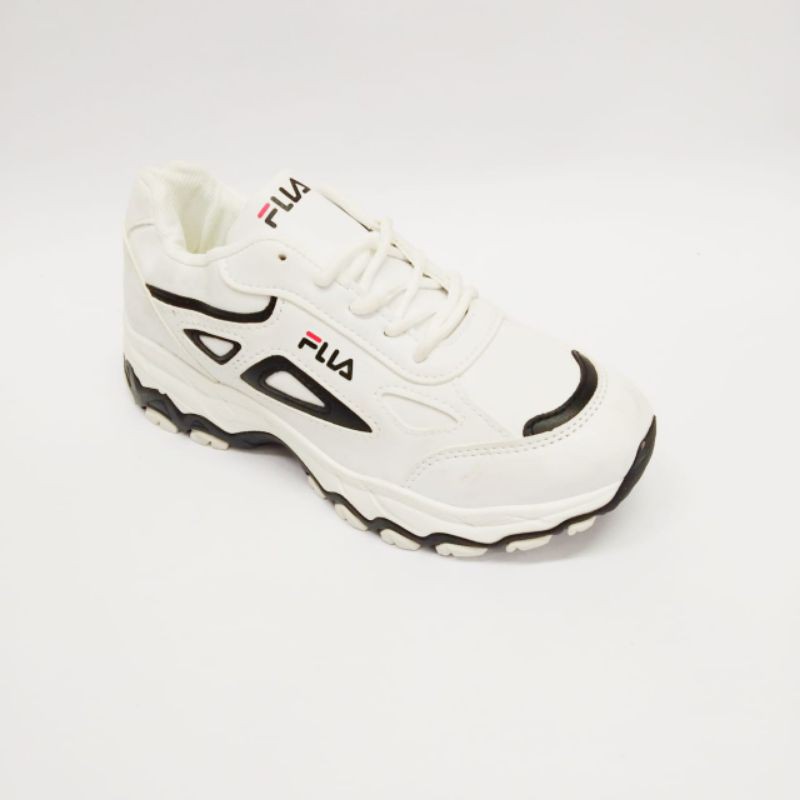 SEPATU SNEAKERS WANITA TERBARU-Black flla