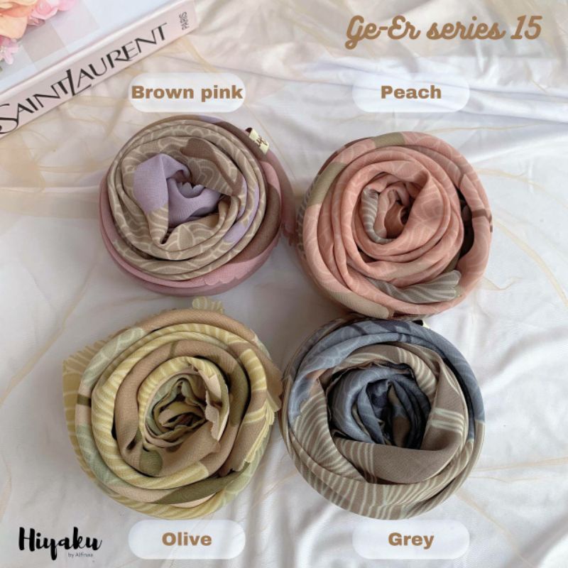 Ge Er Scarf Series 16 by Hiyaku