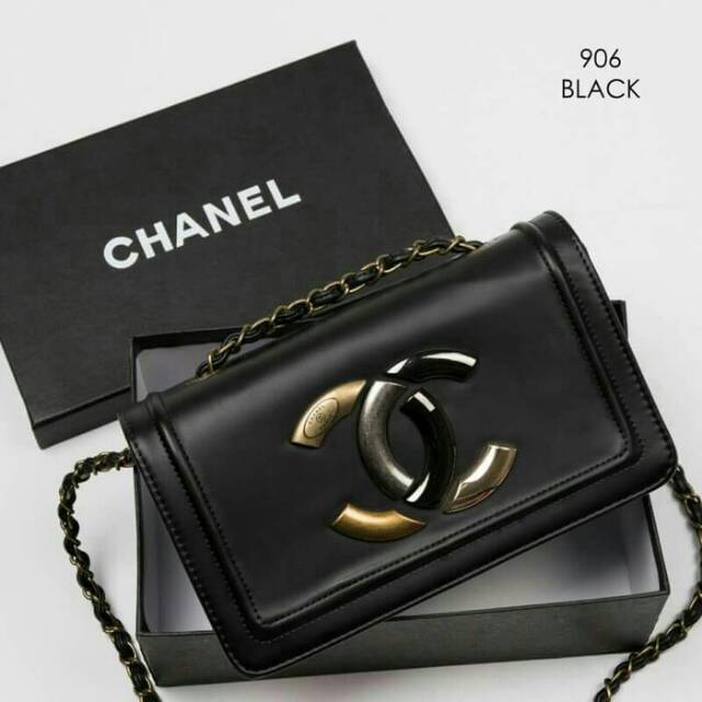 sling bag Chanel