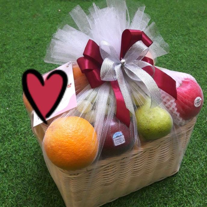 

TERBARUU!! Golden Hampers / Hampers Buah / Parcel Buah / Parcel Buah Segar TERLARIS